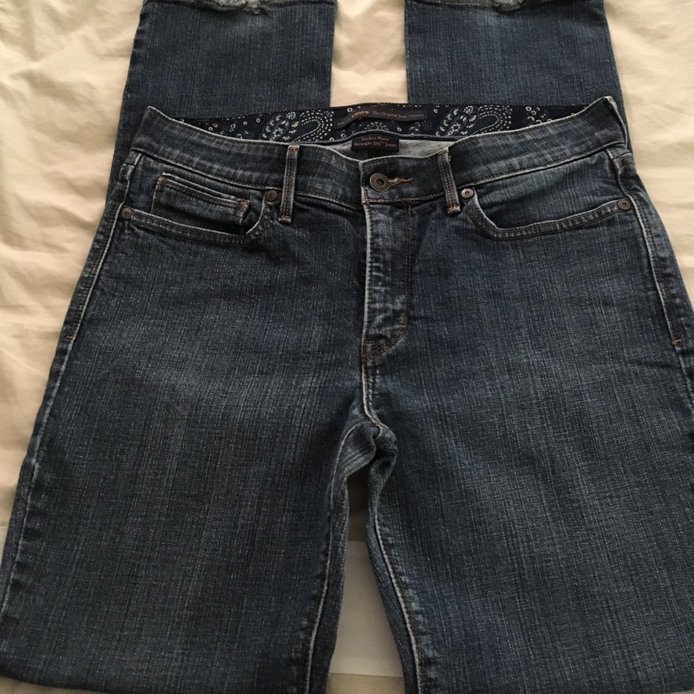 LEVI’S 525 JEANS